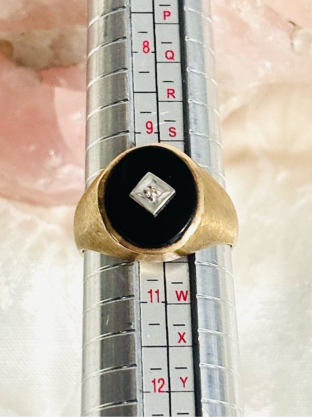 Vintage 10k Gold Signet Ring with Black Onyx and Diamond Size 10
